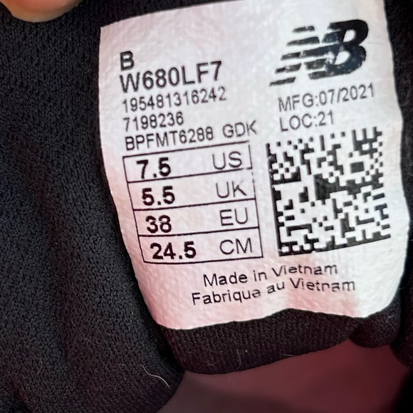 🔥New Balance Womens FF 680 V7 W680LF7 Black Running Shoes Sneakers SZ 7.5 - Picture 8 of 8